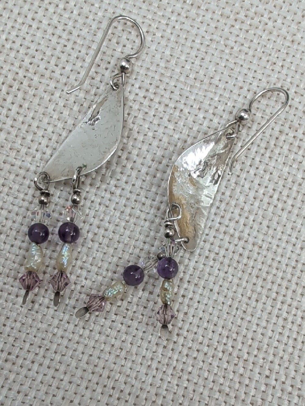 Vintage Hand Hammered Sterling Silver Amethyst Pearl Dangle Earrings - Picture 6 of 17